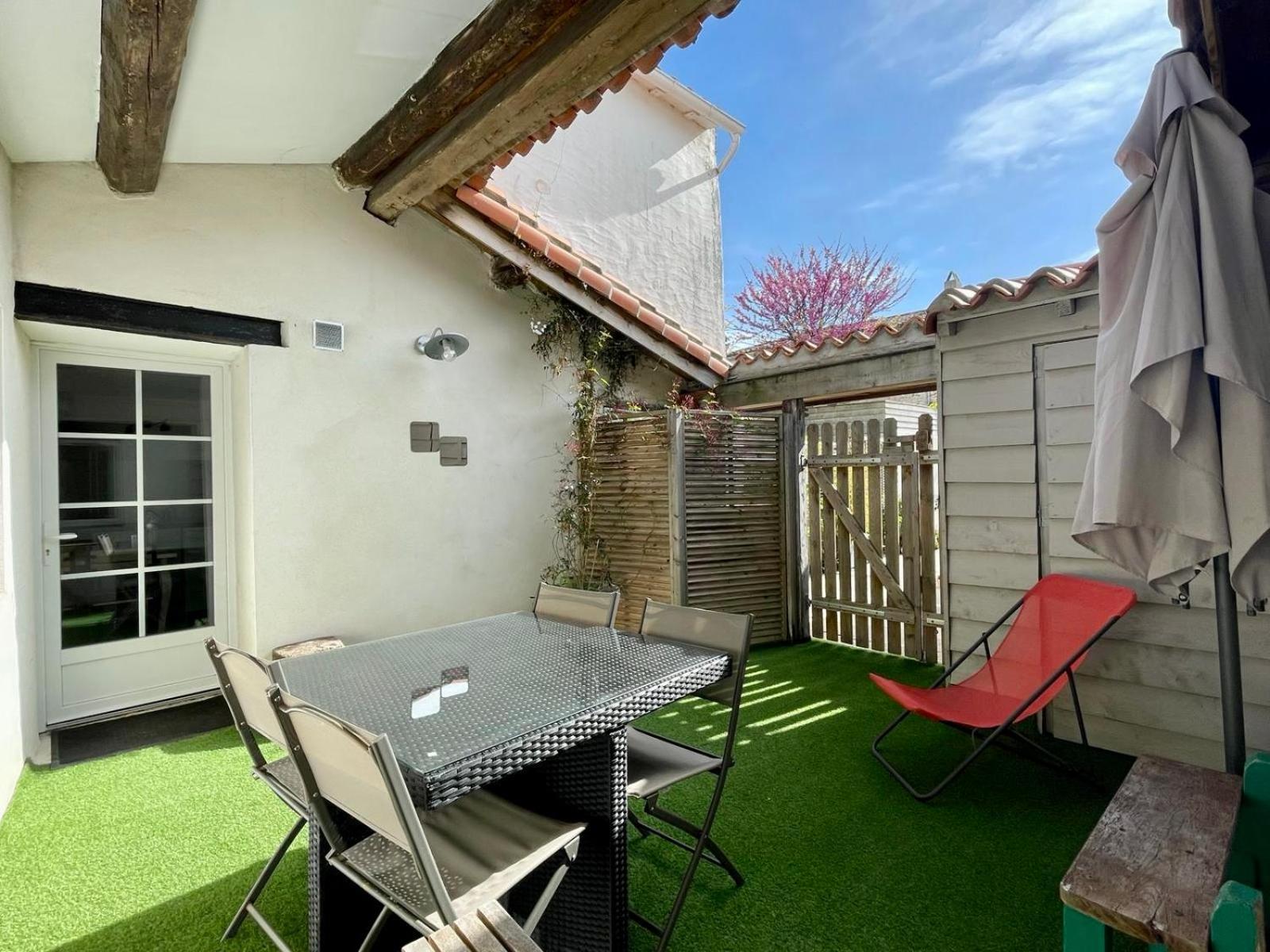 Beau T3 *** pour 2 à 4 pers avec patio privatif Apartamento La Couarde-sur-Mer Exterior foto